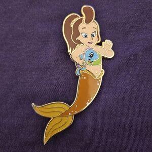 "Adella" Fantasy Pin